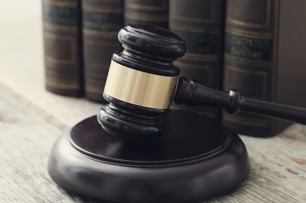 英雄联盟一般一级升到到30级要多久